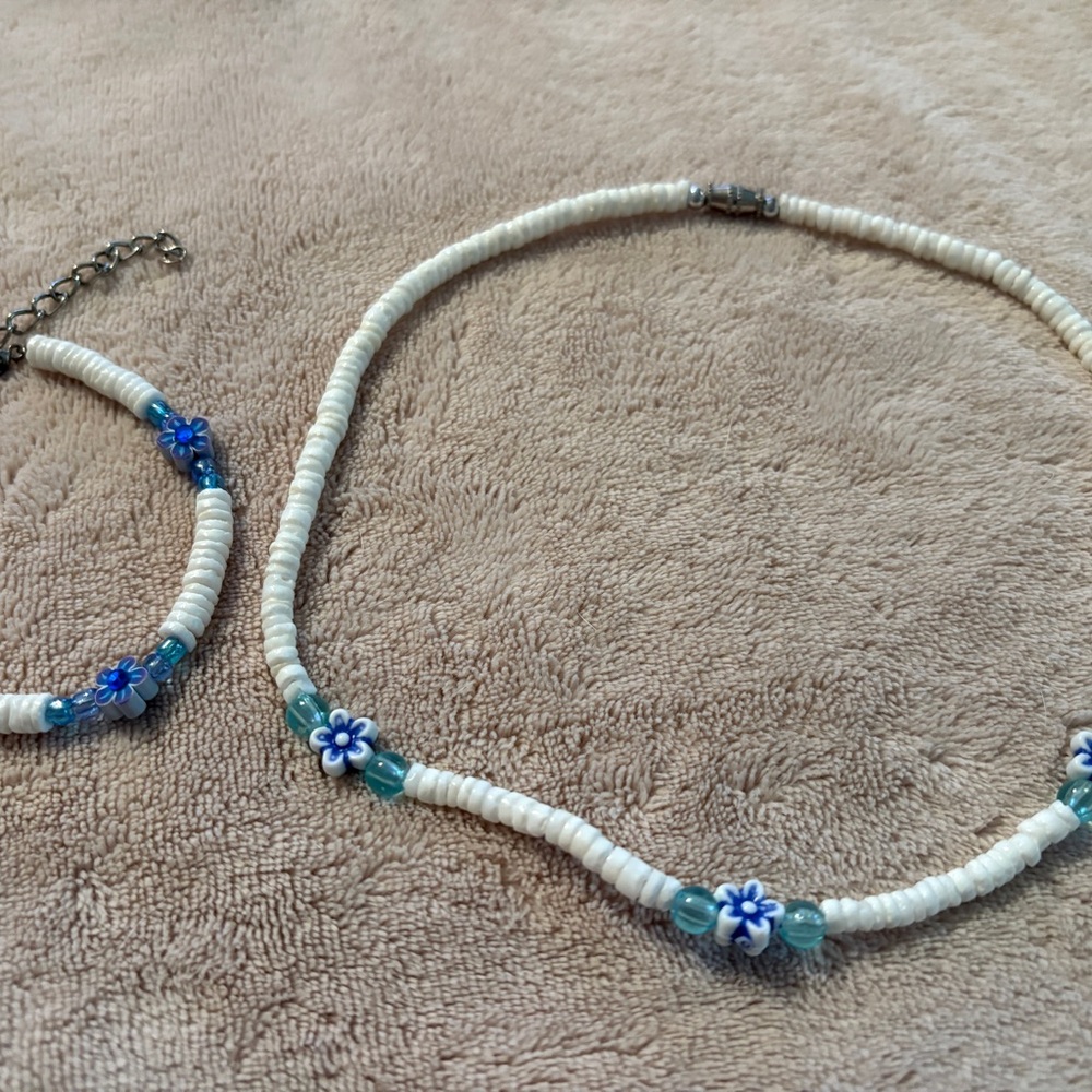 #3A - SALE! White and Blue Flower Shell Beaded Necklace and Bracelet Set
